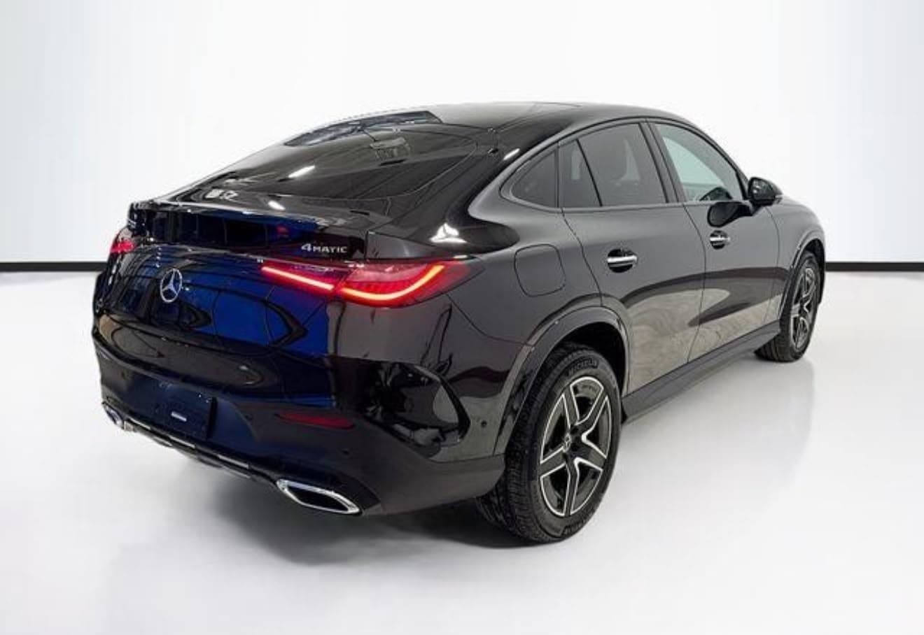 מרצדס GLC300 4M COUPE SPORT AMG LINE