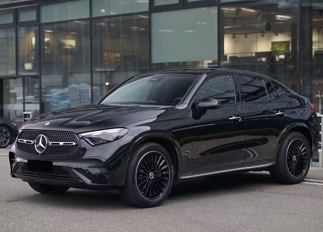מרצדס GLC300 COUPE AMG